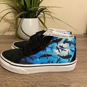 Vans mid top kid shoes, shark print, blue/black